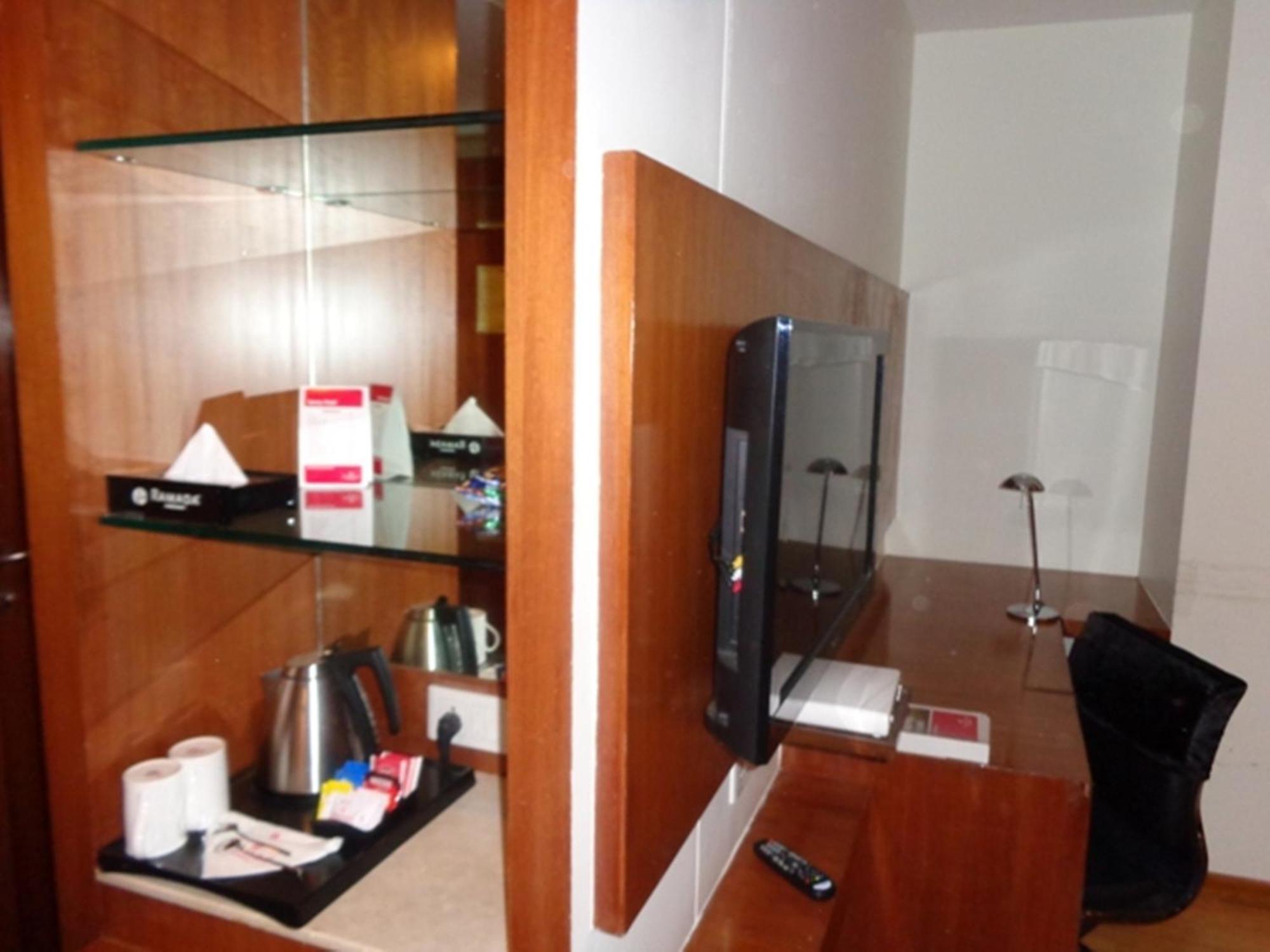 Ramada Ahmedabad Hotel Exterior photo